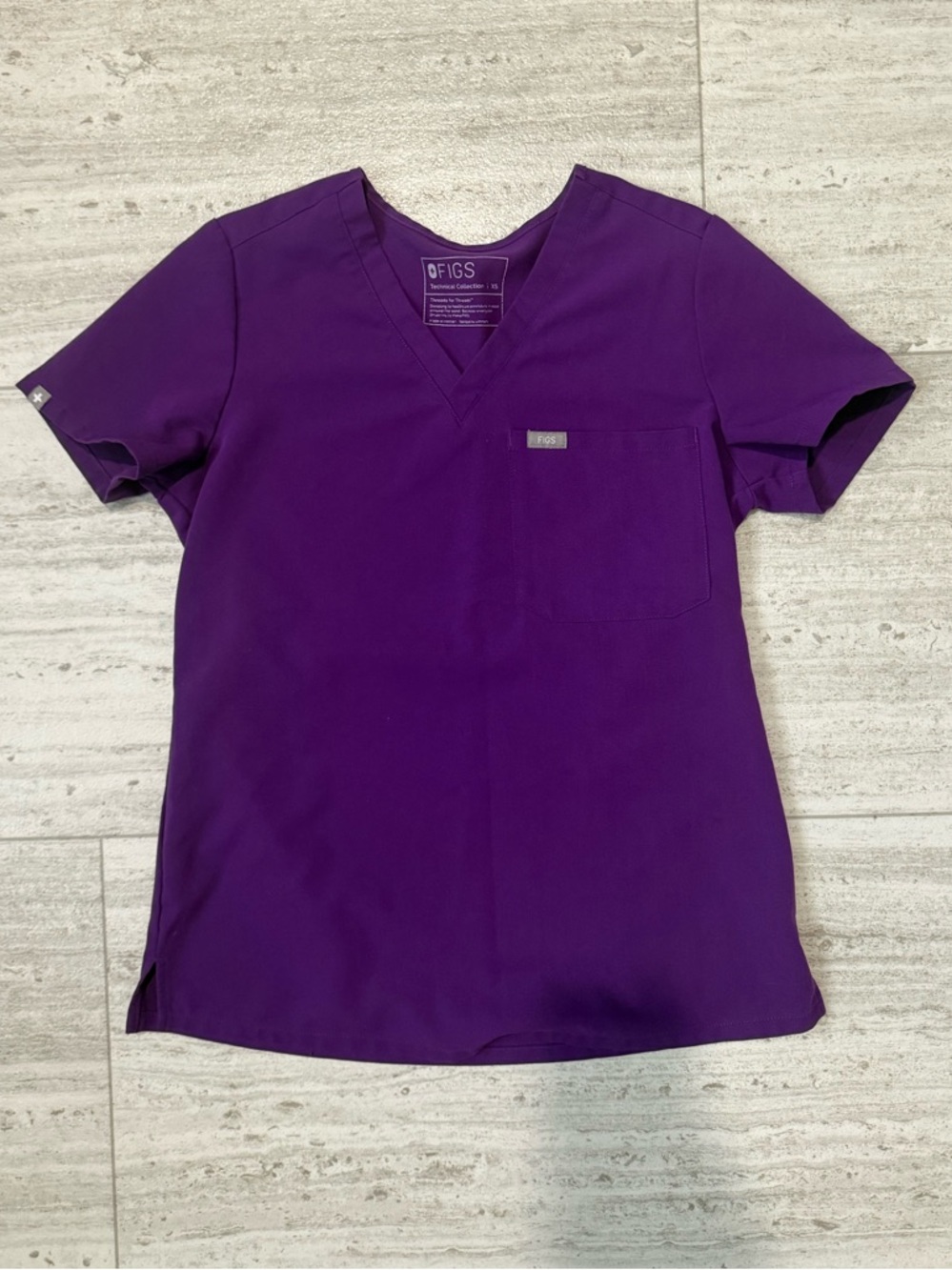 FIGS Scrub Top Womens XS Purple V-Neck Medical Uniform Short Sleeve Healthcare